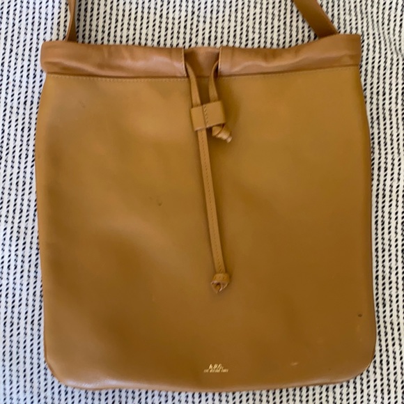 A.P.C. Sac Havane in Camel - Picture 4 of 9